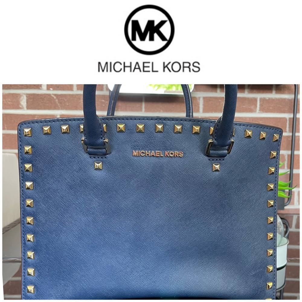 Micheal Kors Deep Navy Blue/Black with Studds bag